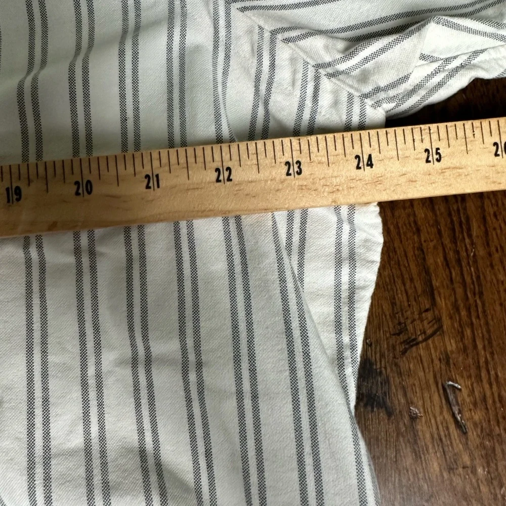 Polo by Ralph Lauren White and Gray Casual Button Down‎ Shirt - Picture 5 of 6